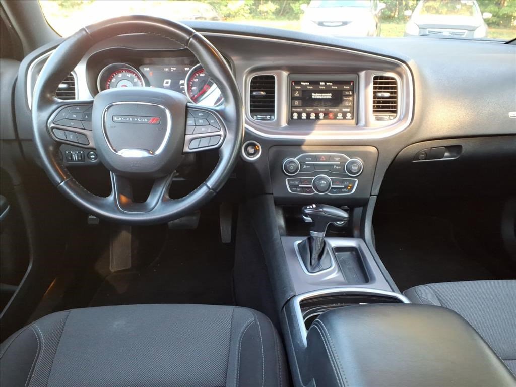 2022 Dodge Charger SXT photo 13