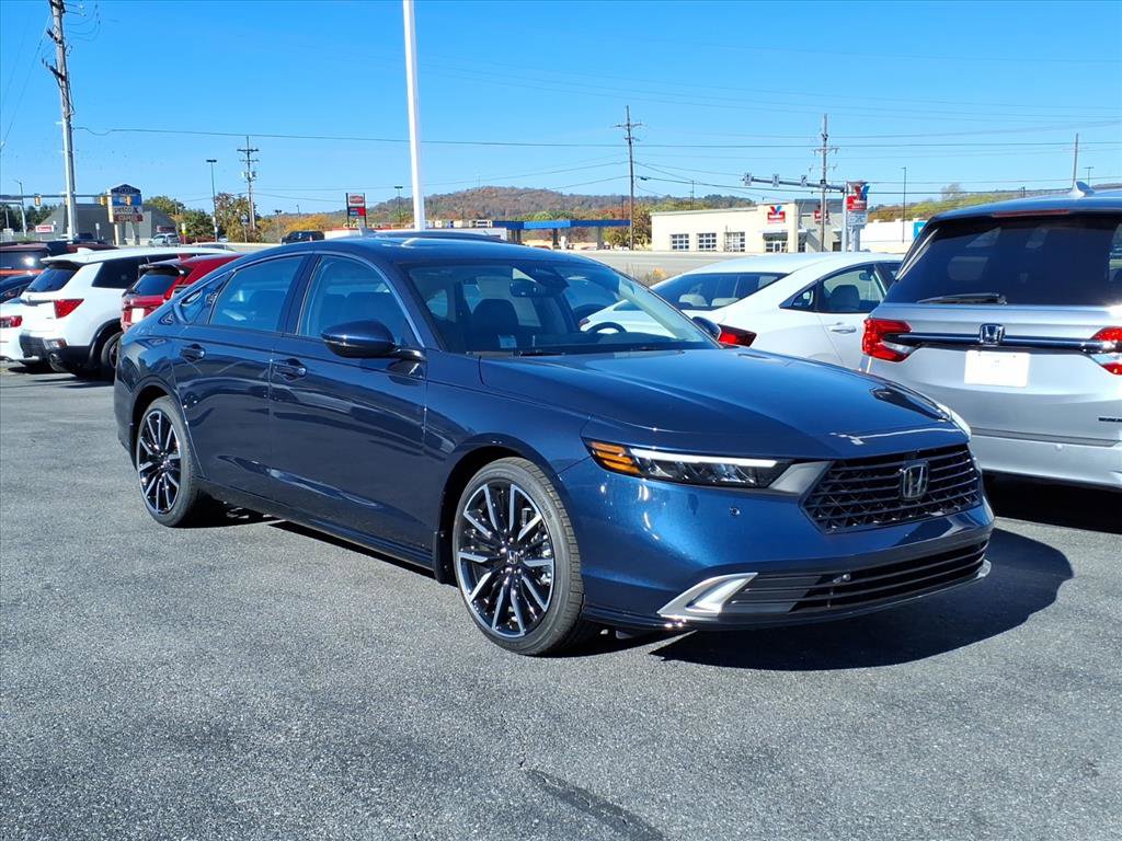 2025 Honda Accord Hybrid Touring's photo