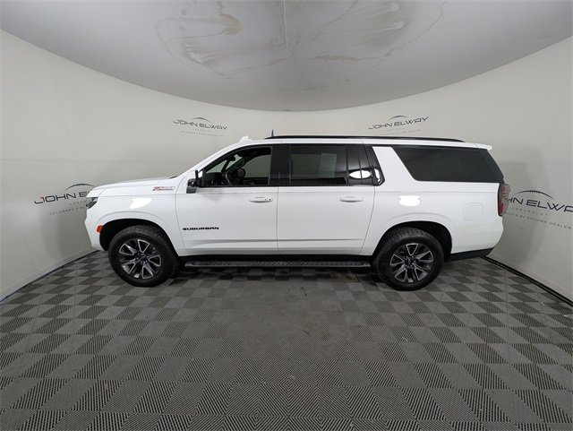 2023 Chevrolet Suburban Z71 photo 2