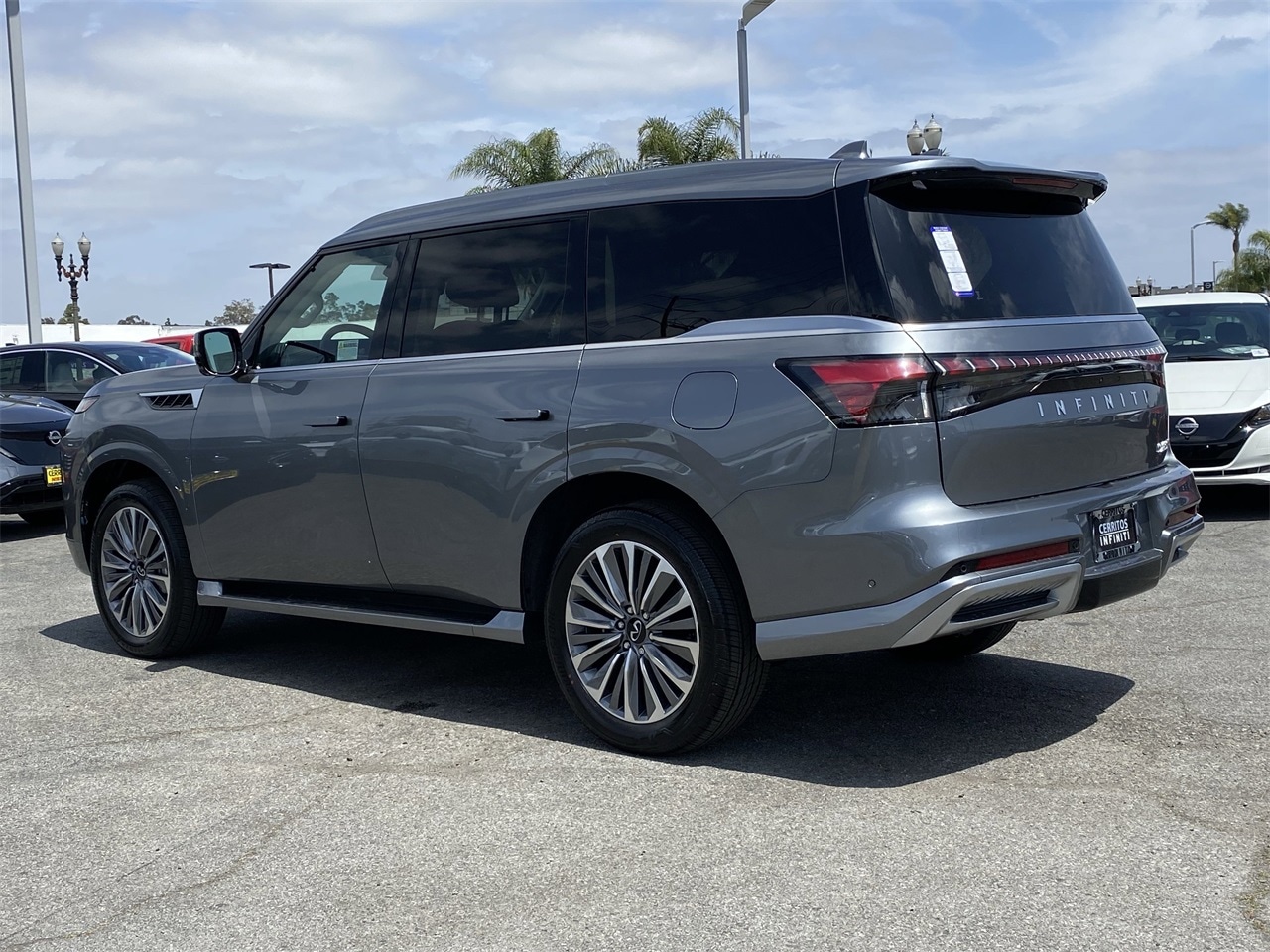 2025 Infiniti QX80 Sensory photo 4