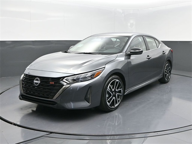 2025 Nissan Sentra SR's photo