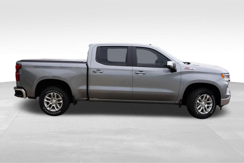 2024 Chevrolet Silverado 1500 LT Z71 photo 3
