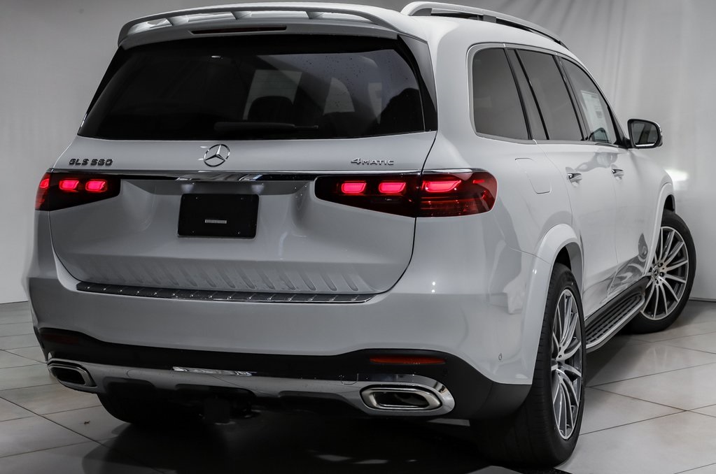 2026 Mercedes Benz GLS 580 4MATIC photo 22