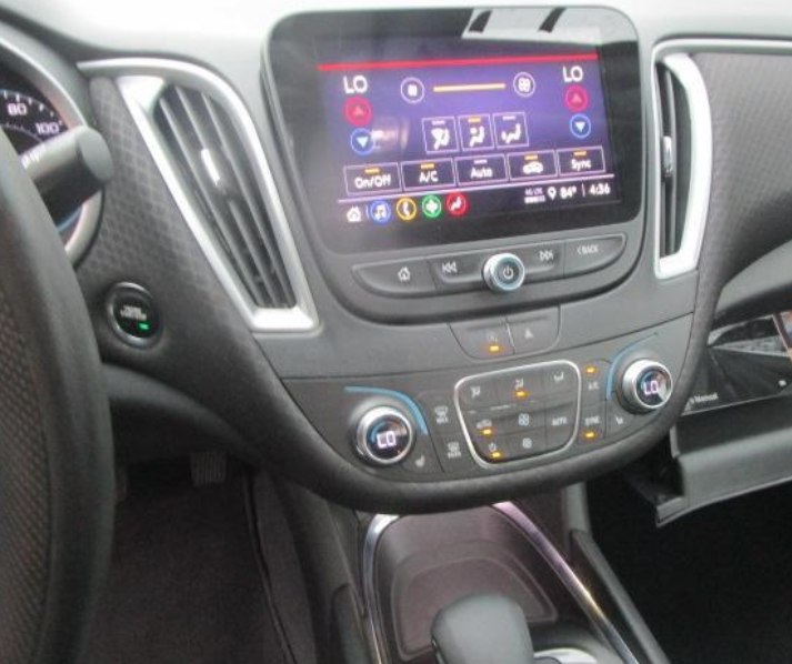2023 Chevrolet Malibu 1LT photo 4
