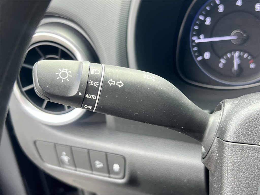2023 Hyundai Kona SEL photo 24