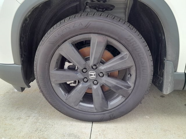 2025 Honda Pilot Black Edition photo 9