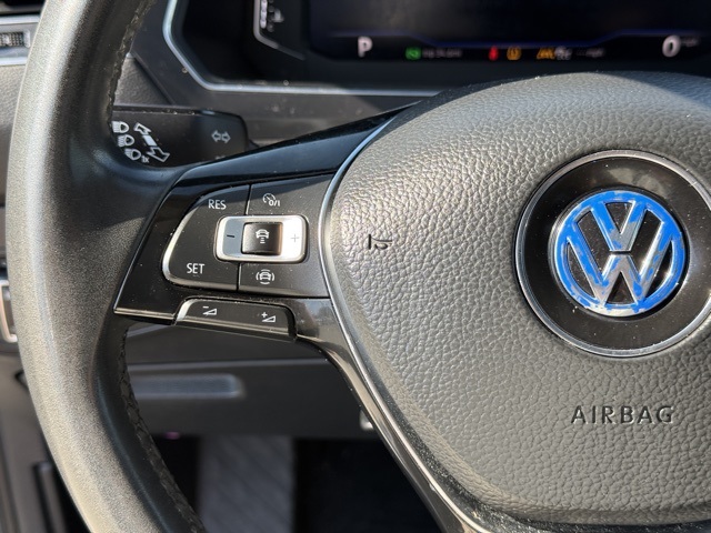 2020 Volkswagen Tiguan SEL photo 11