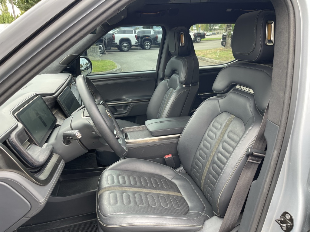2022 Rivian R1T Adventure photo 6