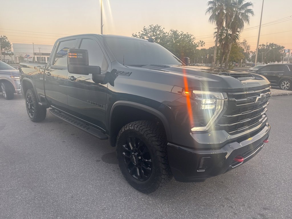 2025 Chevrolet Silverado HD LTZ's photo