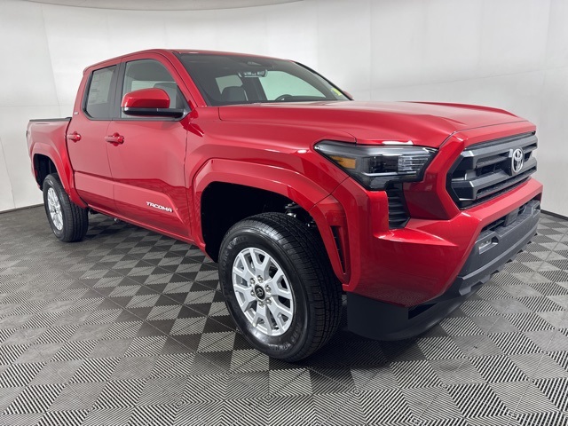 2025 Toyota Tacoma SR5's photo