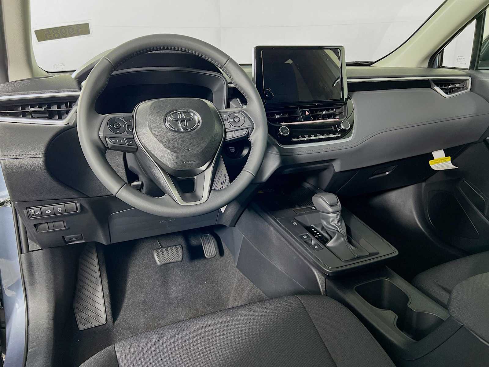 2026 Toyota Corolla Cross LE photo 6