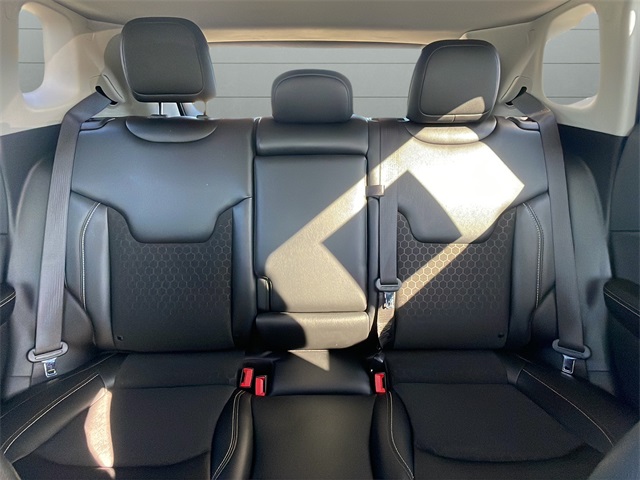 2021 Jeep Compass Latitude photo 38