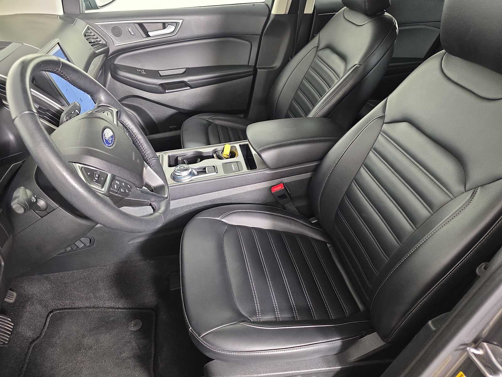 2023 Ford Edge SEL photo 26