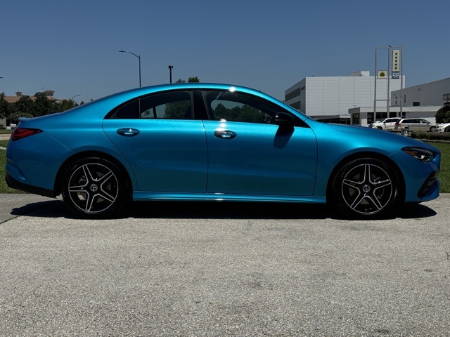 2025 Mercedes Benz CLA 250 4MATIC photo 2