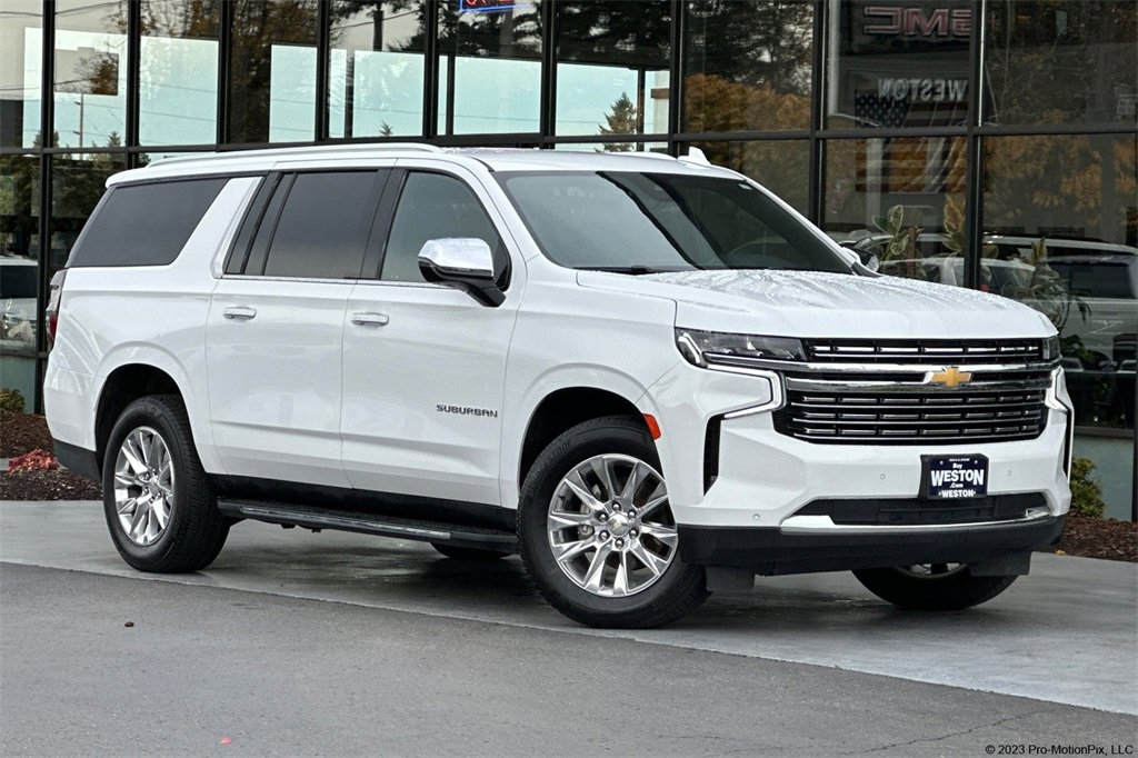 2023 Chevrolet Suburban Premier's photo