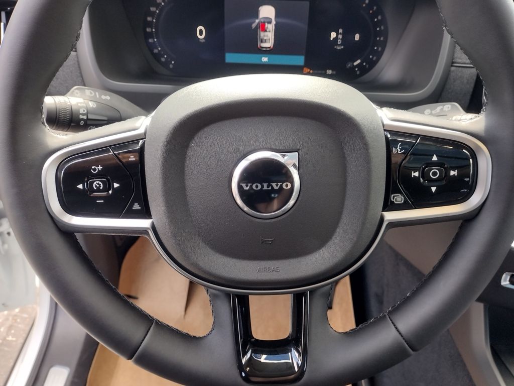 2026 VOLVO XC90 - Image 14
