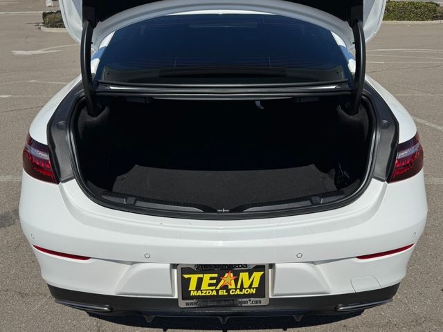 2022 Mercedes Benz E 450 photo 23