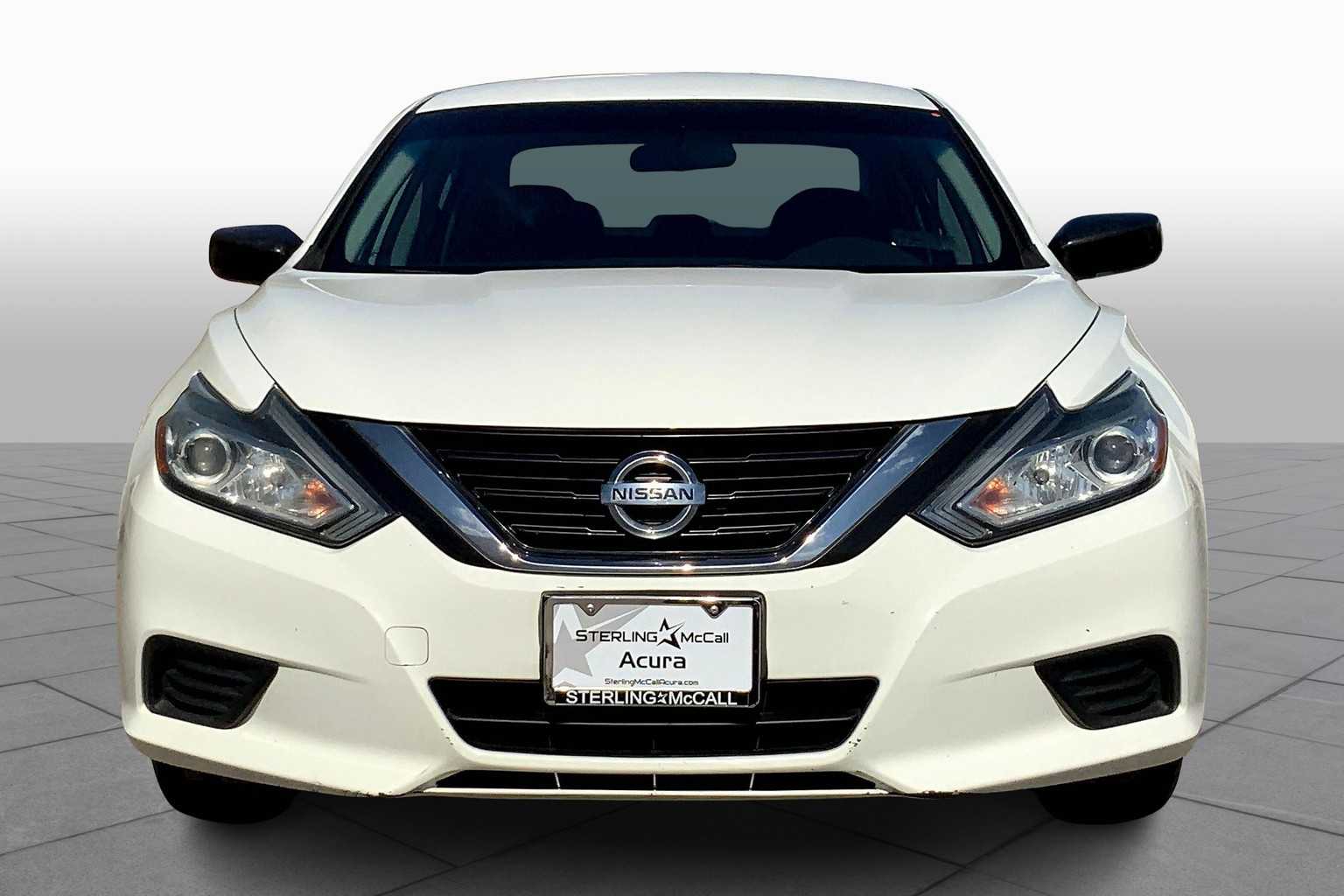 2017 Nissan Altima 2.5 S photo 2