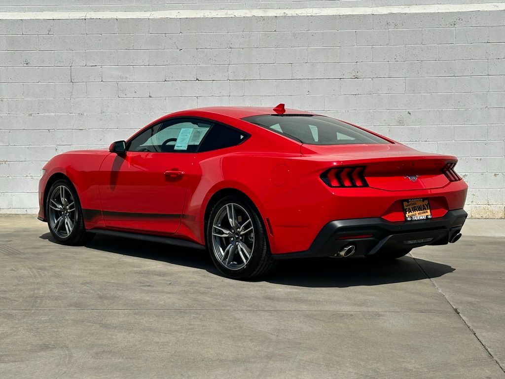 2025 Ford Mustang EcoBoost photo 3