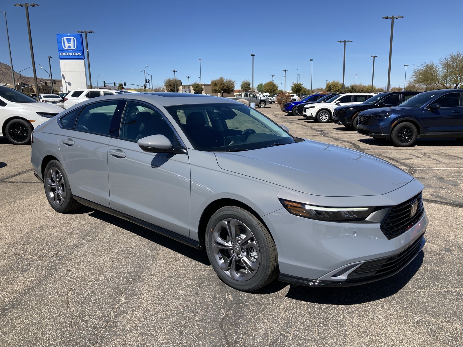 2025 Honda Accord Hybrid EX-L photo 3