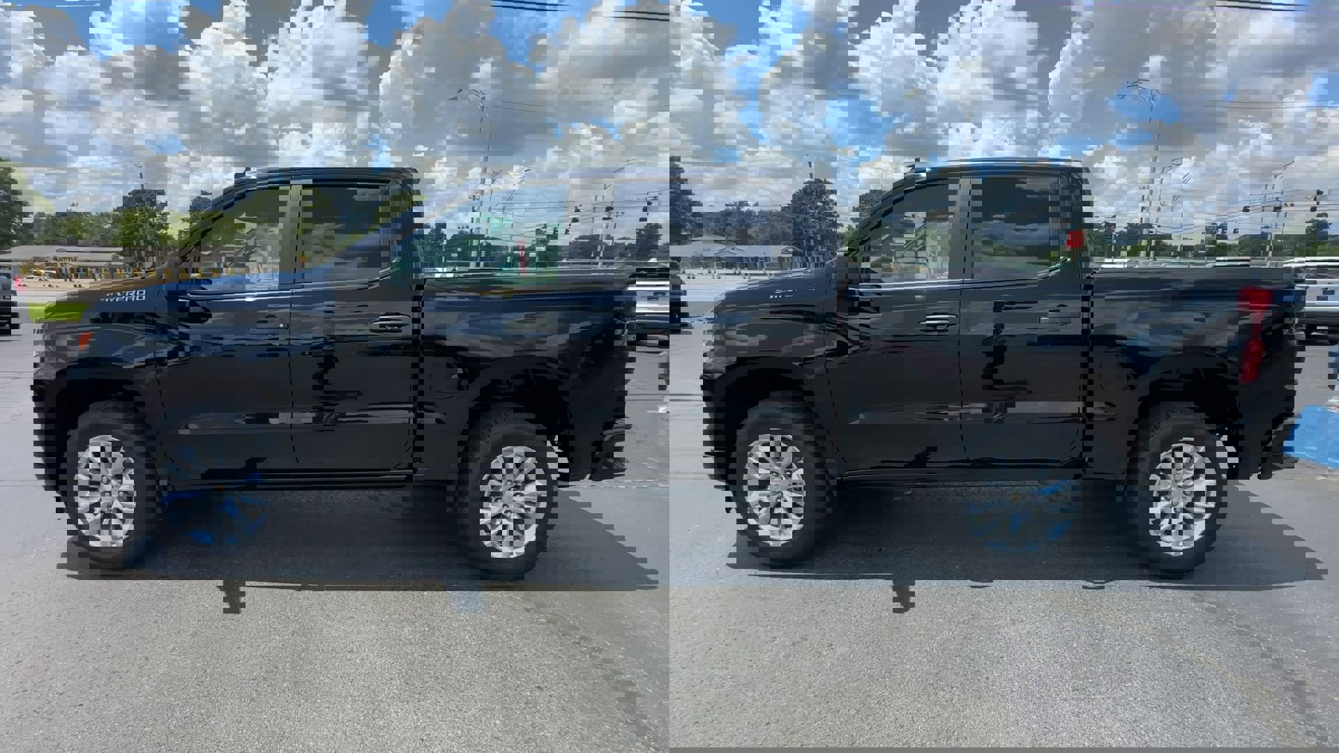 2026 Chevrolet Silverado Custom photo 3