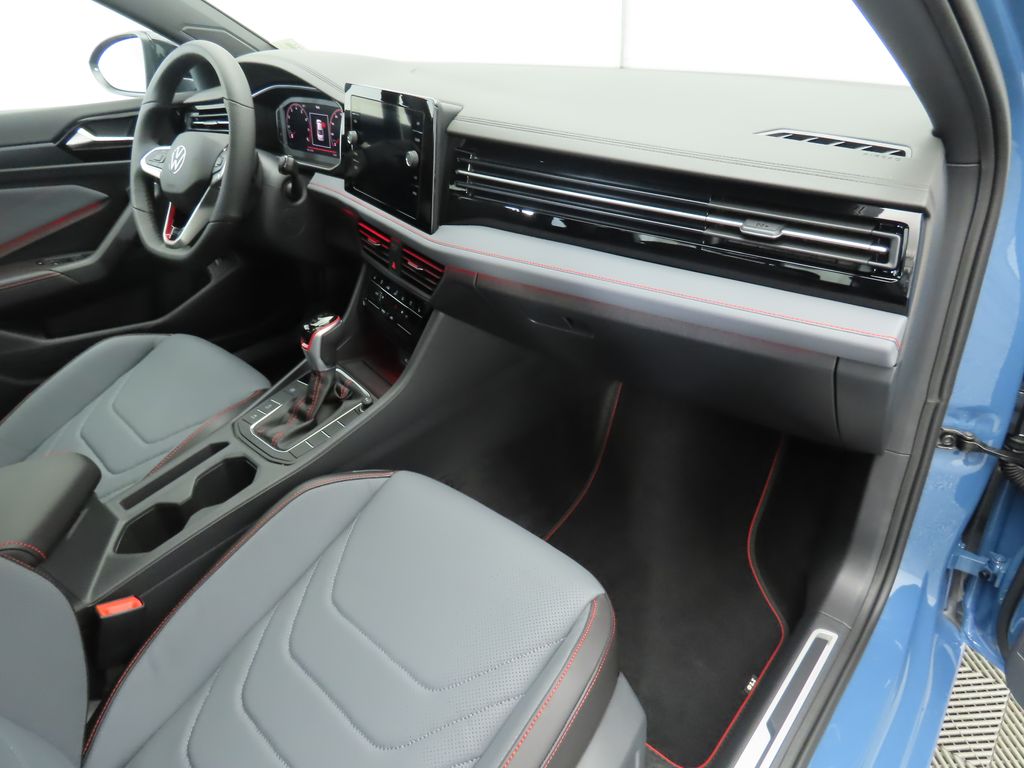 2026 Volkswagen Jetta GLI 2.0T Autobahn photo 17