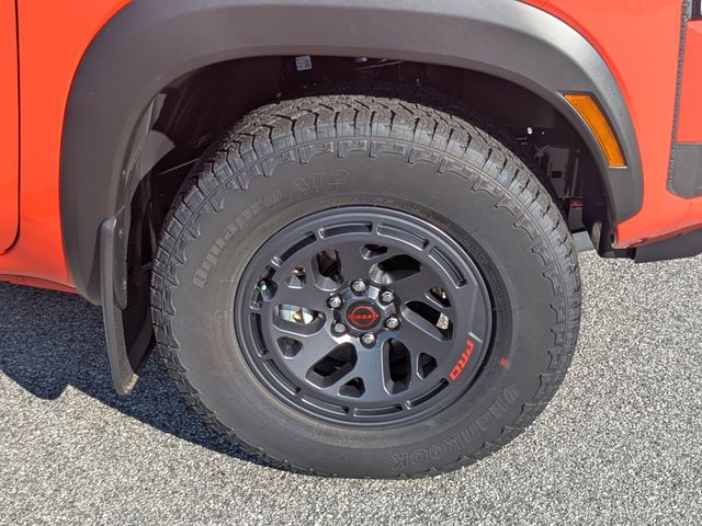 2026 Nissan Frontier Crew Cab PRO-4X photo 11