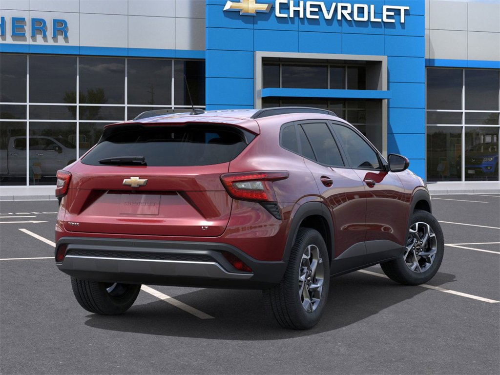 2025 Chevrolet Trax LT photo 4