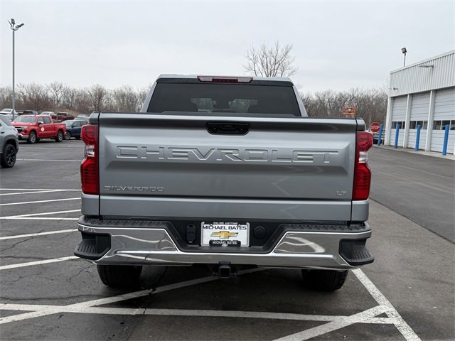 2026 Chevrolet Silverado 1500 LT photo 4