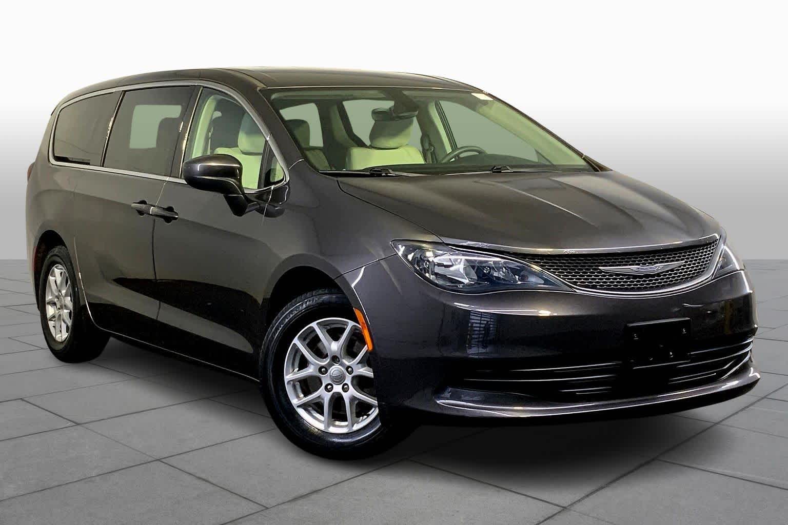Used 2017 Chrysler Pacifica Touring with VIN 2C4RC1DG0HR516808 for sale in Westwood, MA