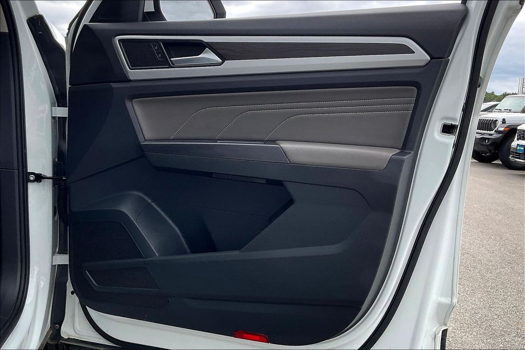 2022 Volkswagen Atlas V6 SE Technology photo 11
