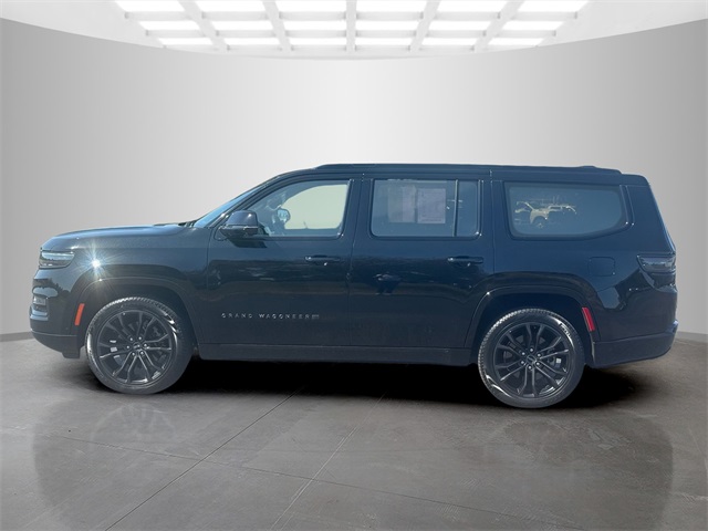 2023 Jeep Grand Wagoneer III photo 4