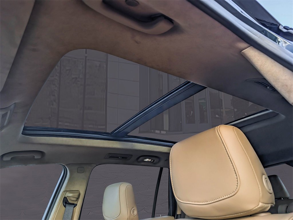 2025 Cadillac XT6 Sport photo 13