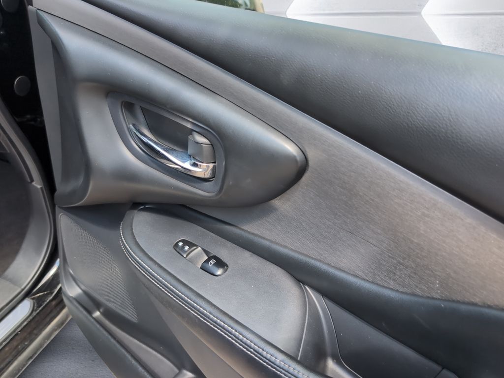 2020 Nissan Murano SV photo 15