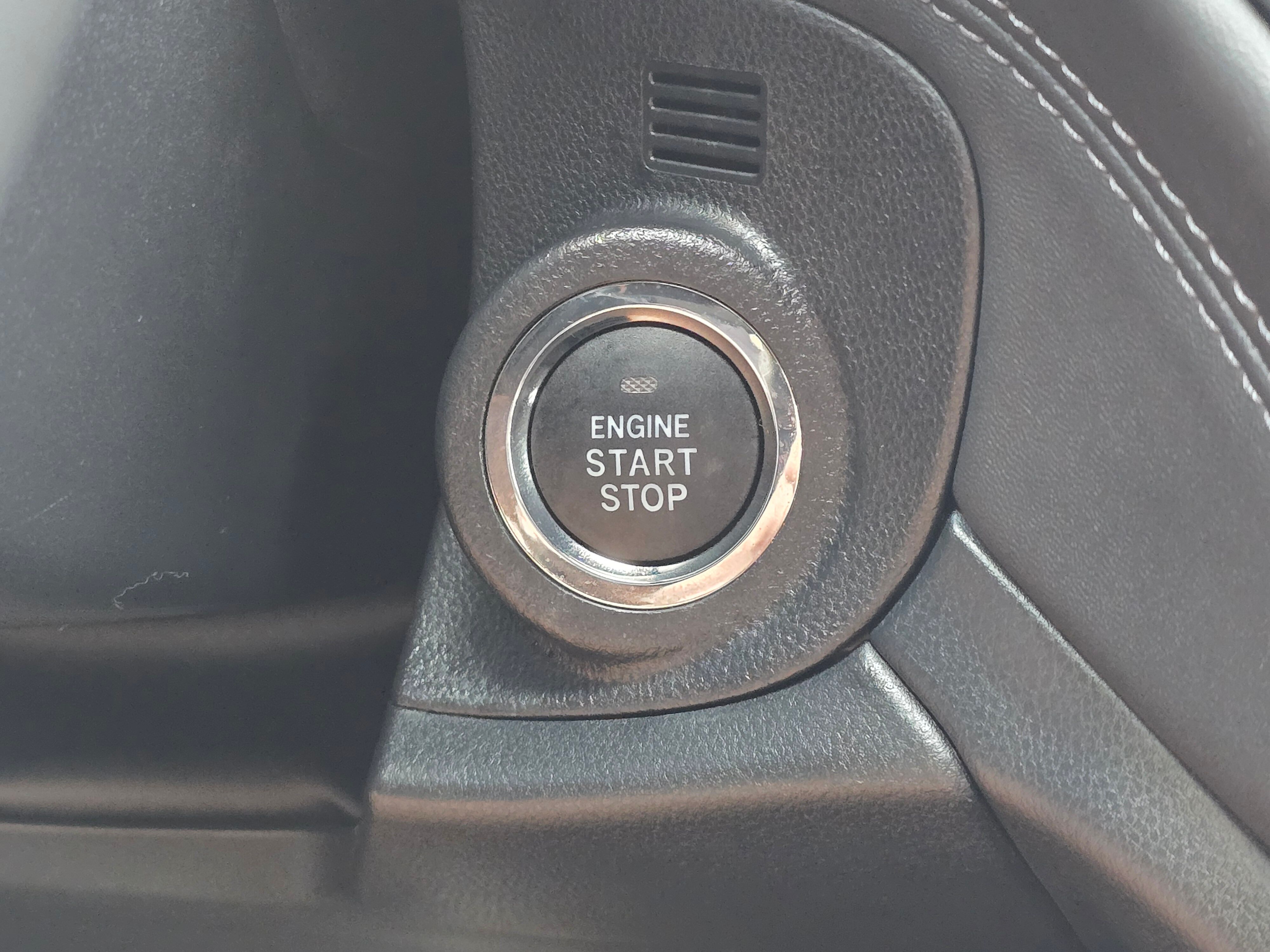 2024 Subaru Outback Touring XT photo 13