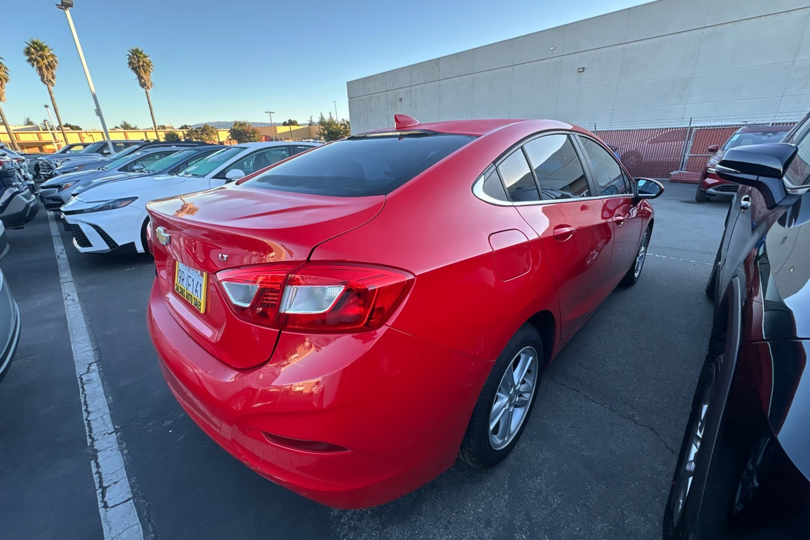 2017 Chevrolet Cruze LT photo 2