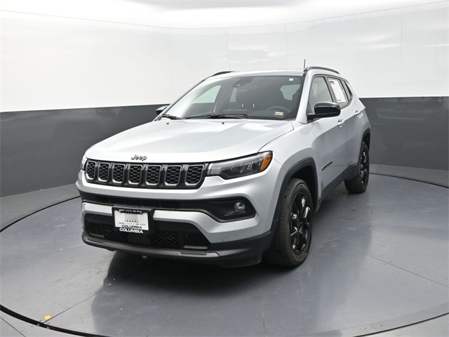 2025 Jeep Compass Latitude Altitude Special Edition photo 2