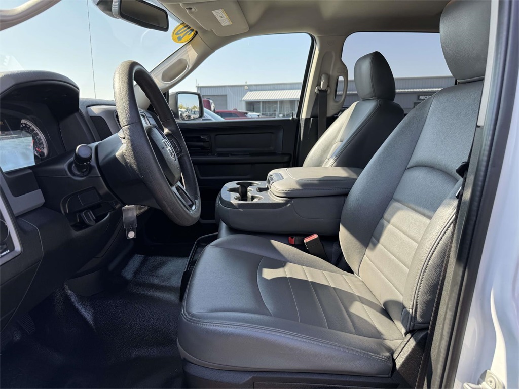 2020 Ram 1500 Classic Tradesman photo 13