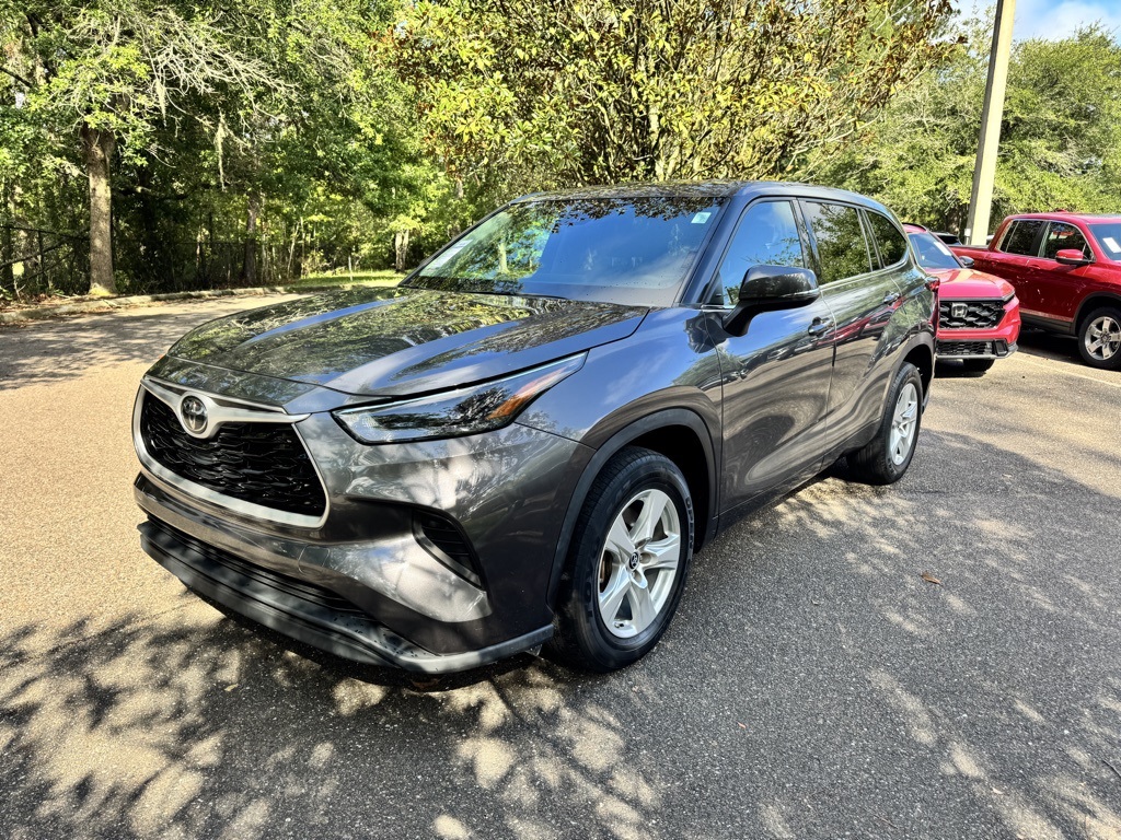 2022 Toyota Highlander L photo 3