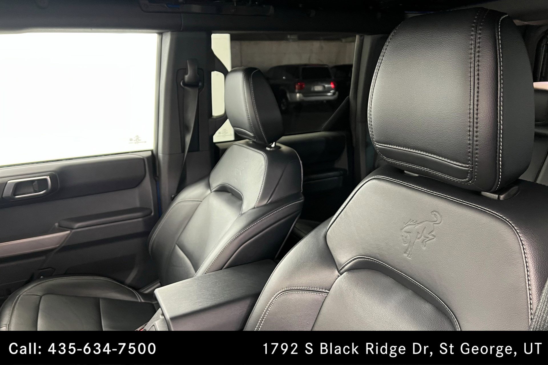 2021 Ford Bronco First Edition photo 14