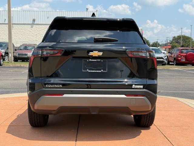 2026 Chevrolet Equinox LT photo 5