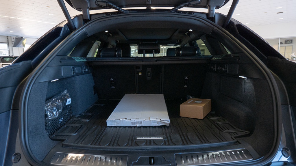 2026 Land Rover Range Rover Velar S photo 10