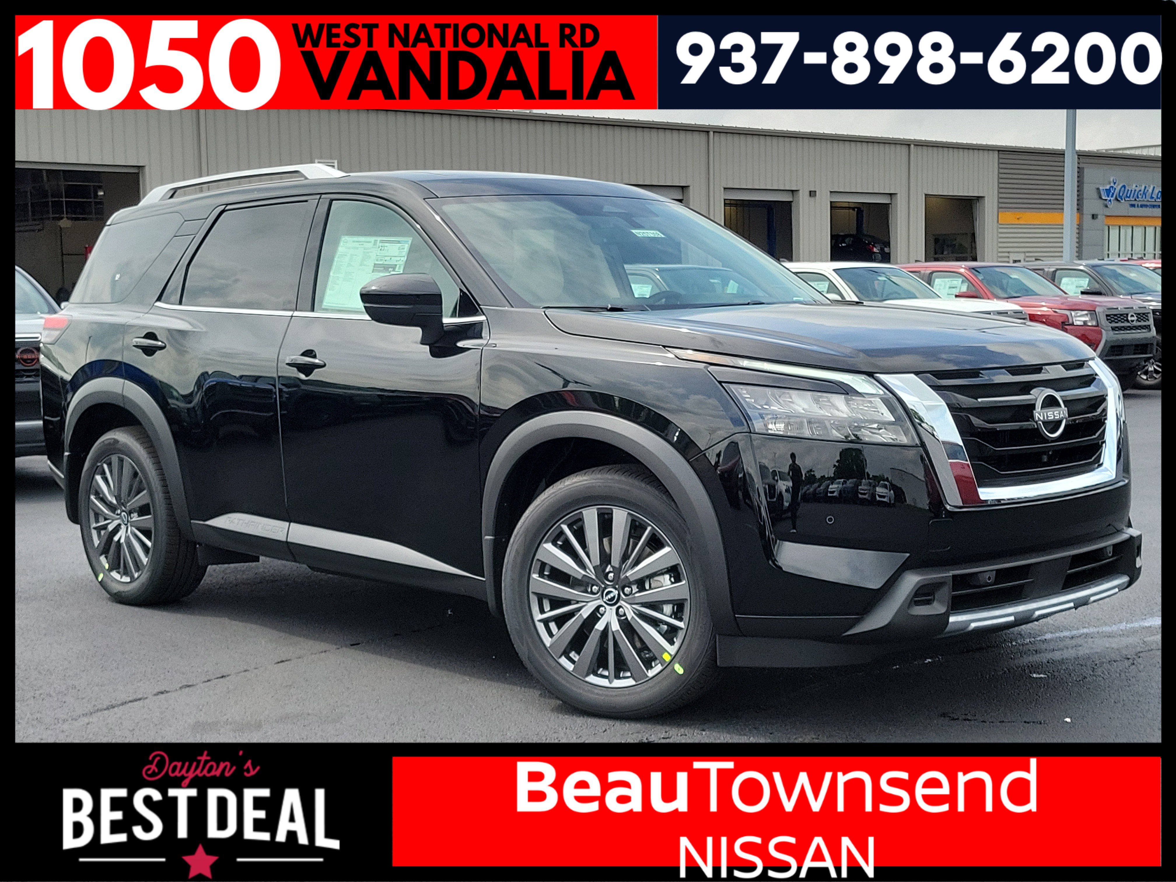 2025 Nissan Pathfinder SL's photo