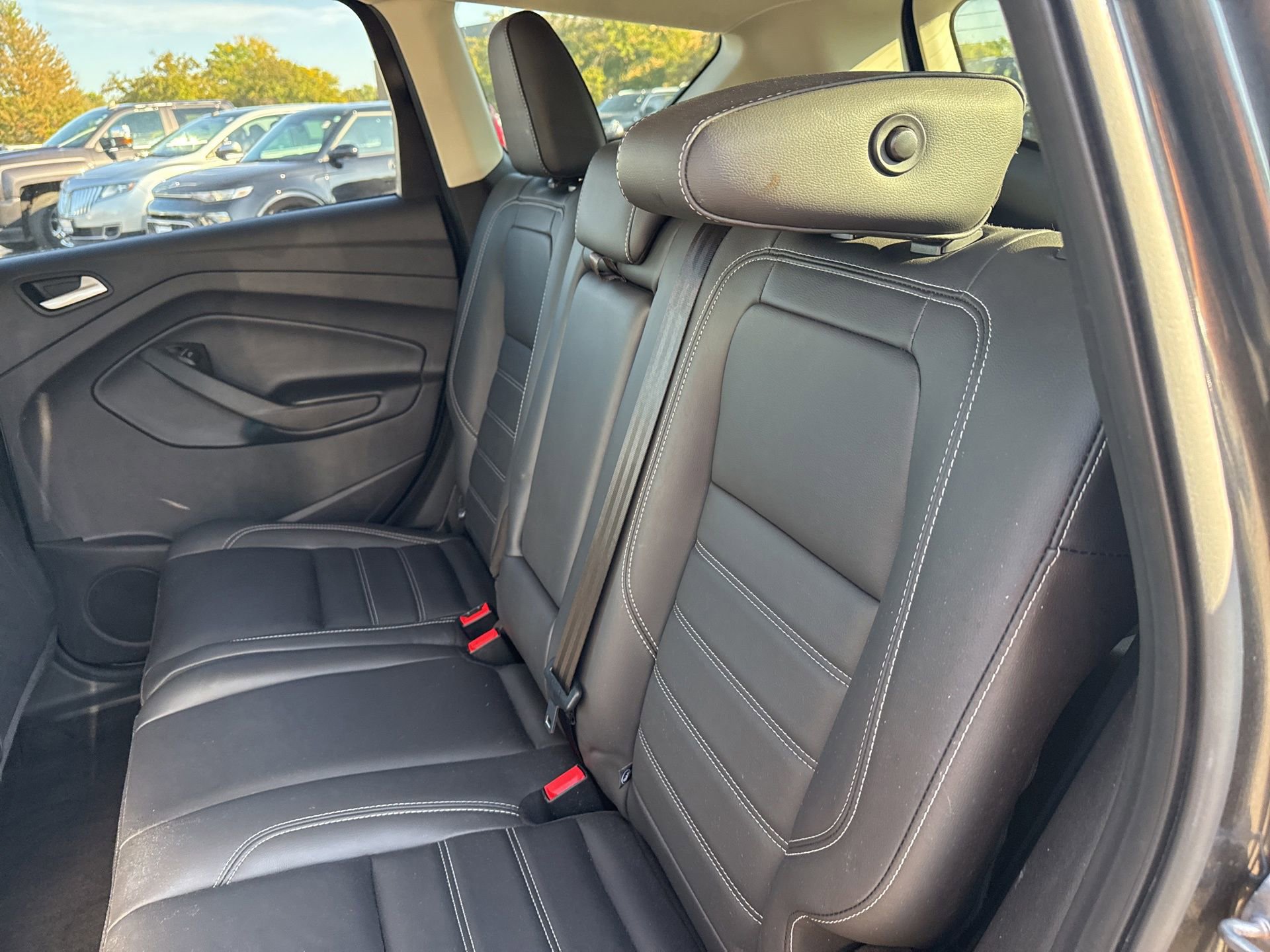 2019 Ford Escape SEL photo 7