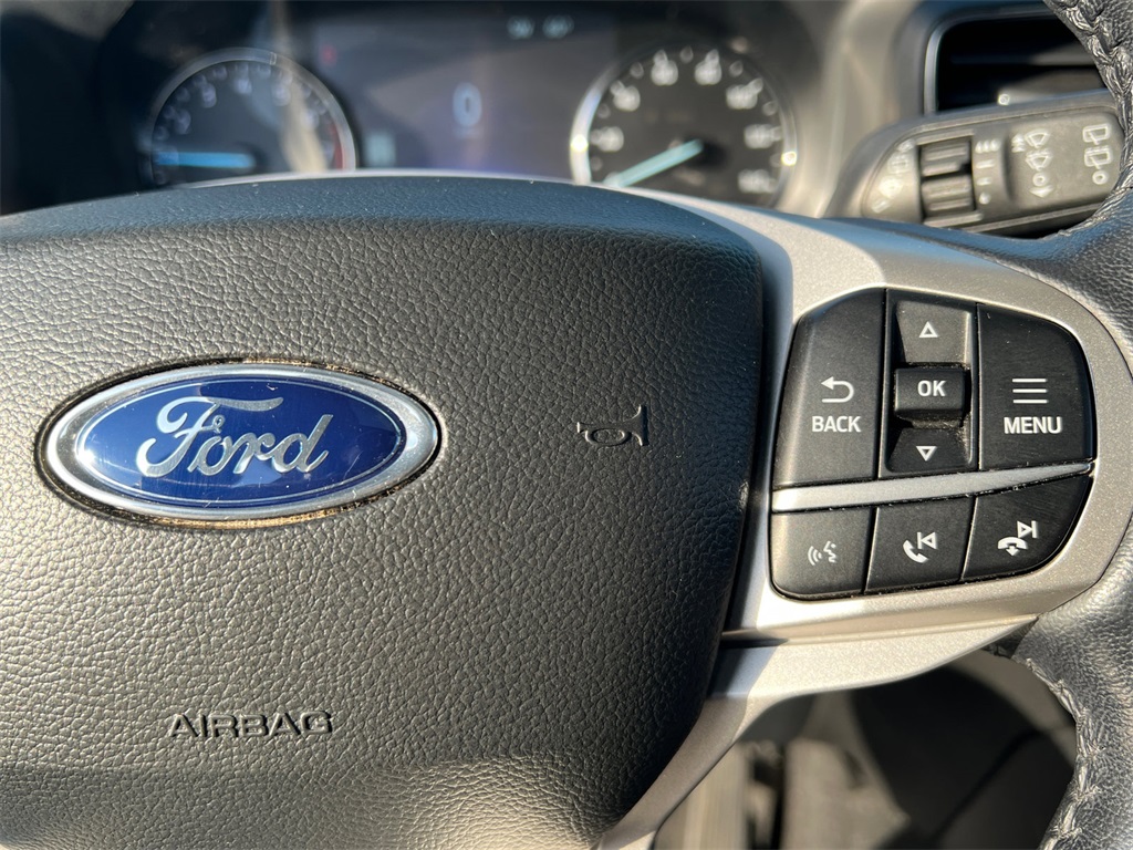2022 Ford Explorer XLT photo 16