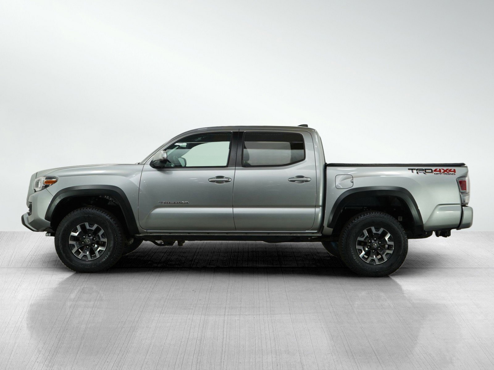 Used 2022 Toyota Tacoma TRD Off Road with VIN 3TMCZ5AN2NM453213 for sale in Bloomington, Minnesota