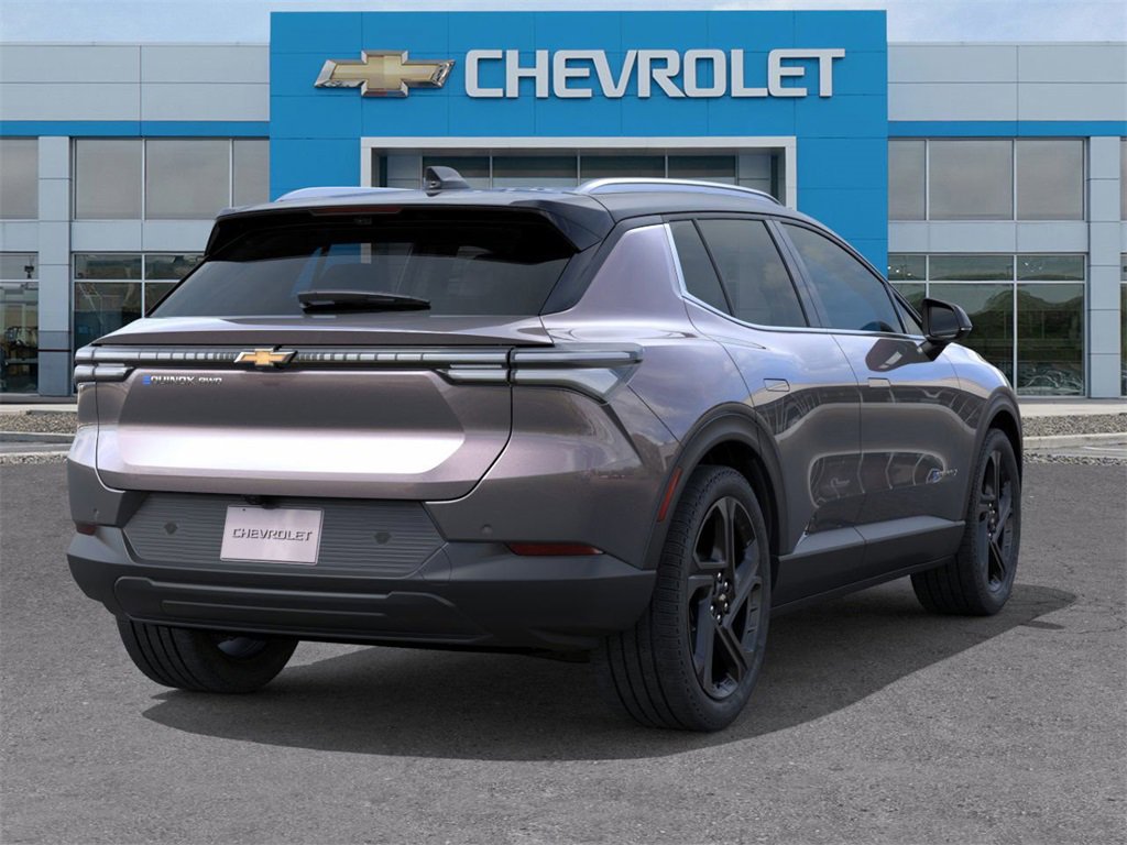 2026 Chevrolet Equinox LT photo 3