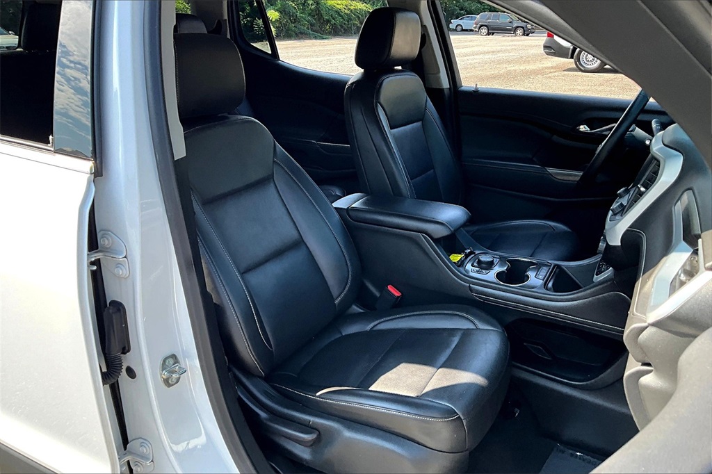2023 Gmc Acadia SLT photo 28