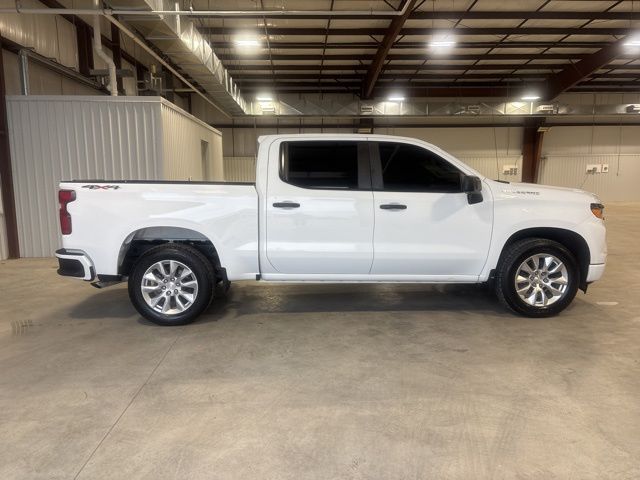 2022 Chevrolet Silverado 1500 Custom's photo