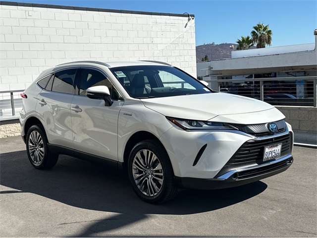 2021 Toyota Venza Limited photo 2